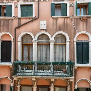 Апартаменты San Polo Canal View By Wonderful Italy